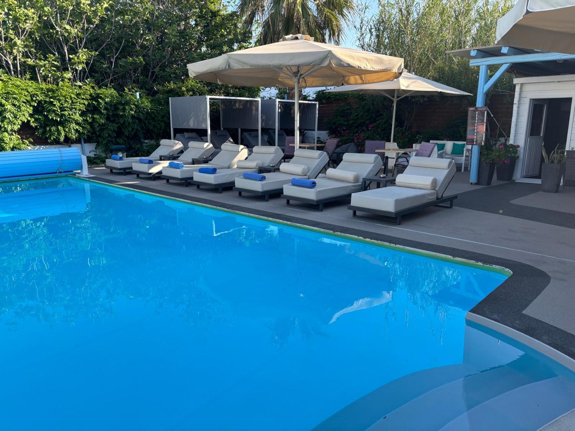 Katerina Aparthotel